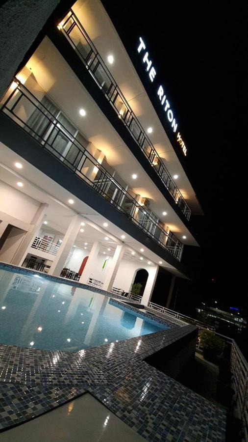 The Riton Hotel Tigaras Esterno foto